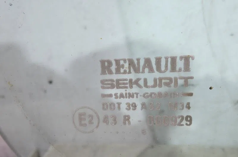 Glace porte av d RENAULT B110 occasion