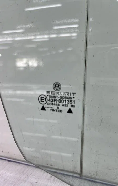Glace porte av d VOLKSWAGEN BORA occasion