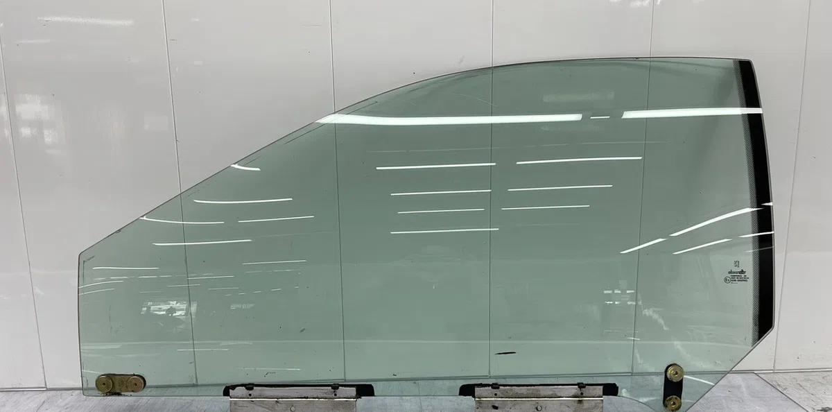 Glace porte av g PEUGEOT 406 COUPE occasion
