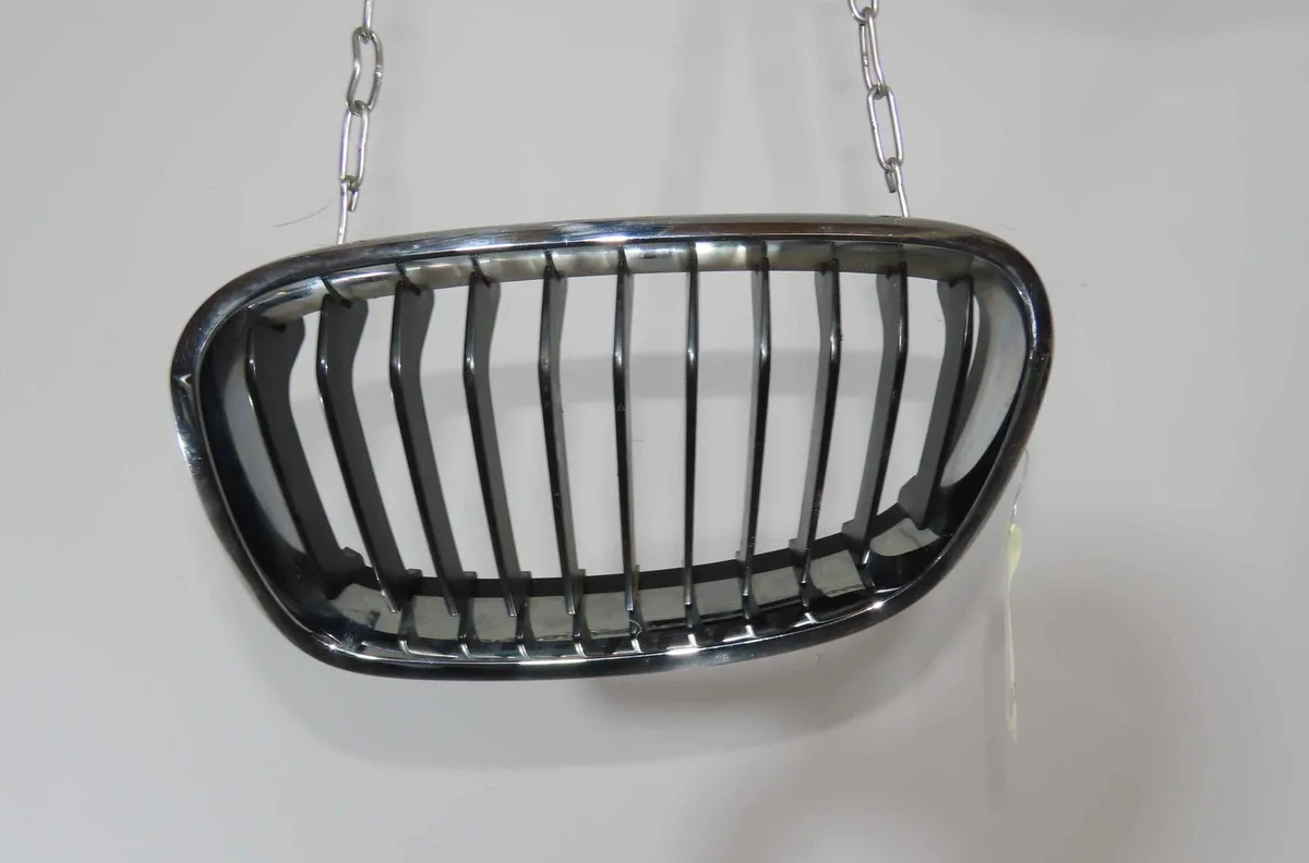 Grille calandre g B.M.W. SERIE 1 II occasion
