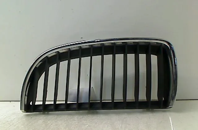 Grille calandre g B.M.W. SERIE 3 V 2005 occasion