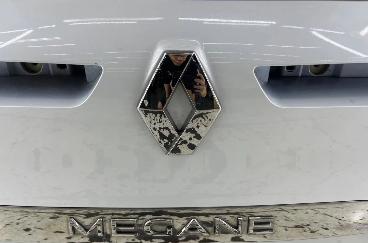 Hayon RENAULT MEGANE 4 PHASE 1 BREAK occasion