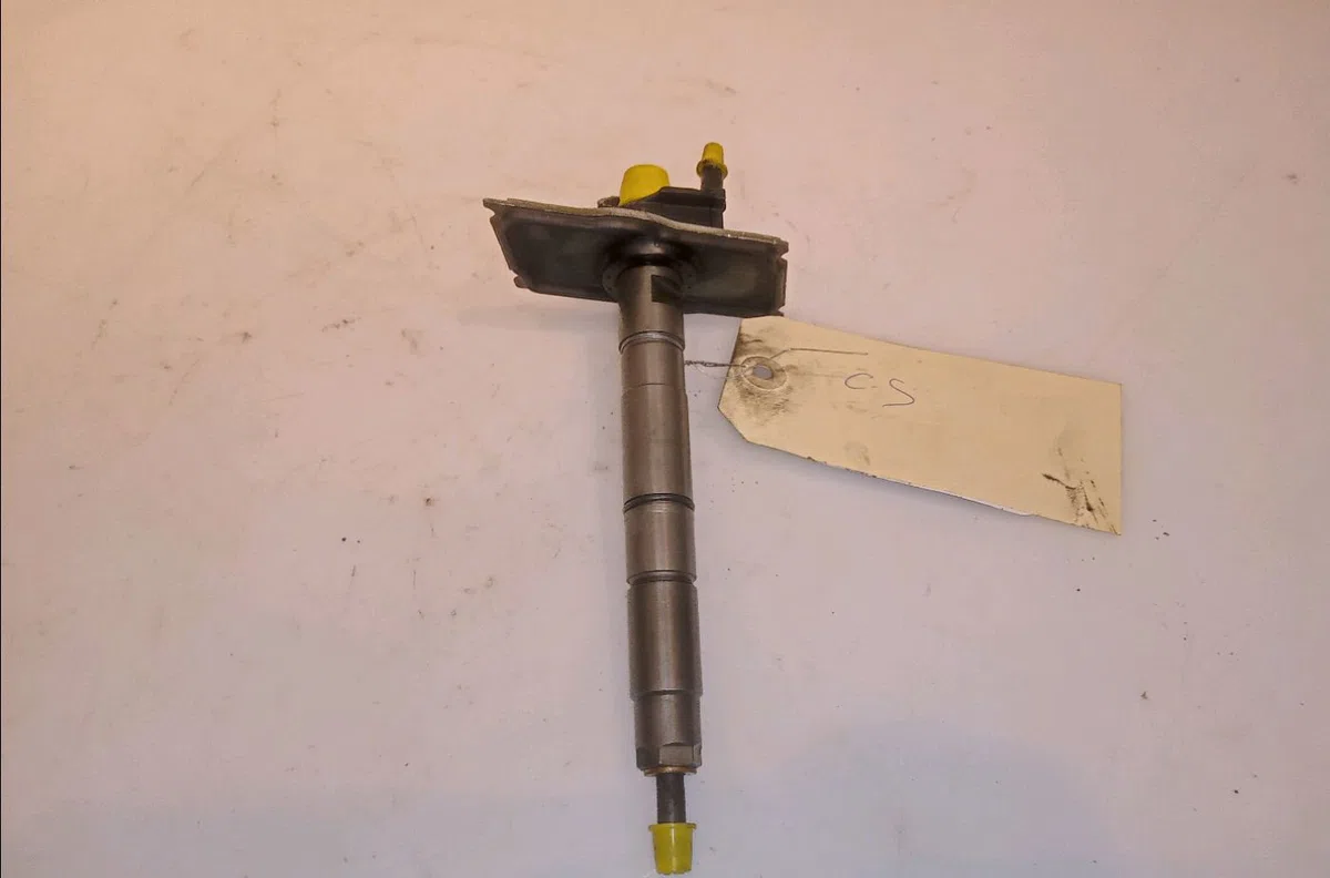 Injecteur 5 Audi A6 C6 Avant (4F5) 2.7 tdi (2005-2011) occasion