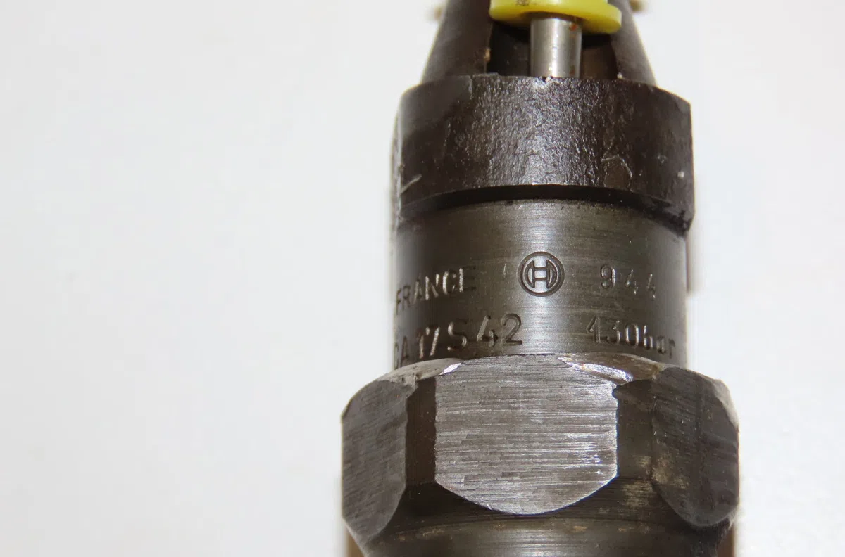 Injecteur PEUGEOT 205 1990 occasion