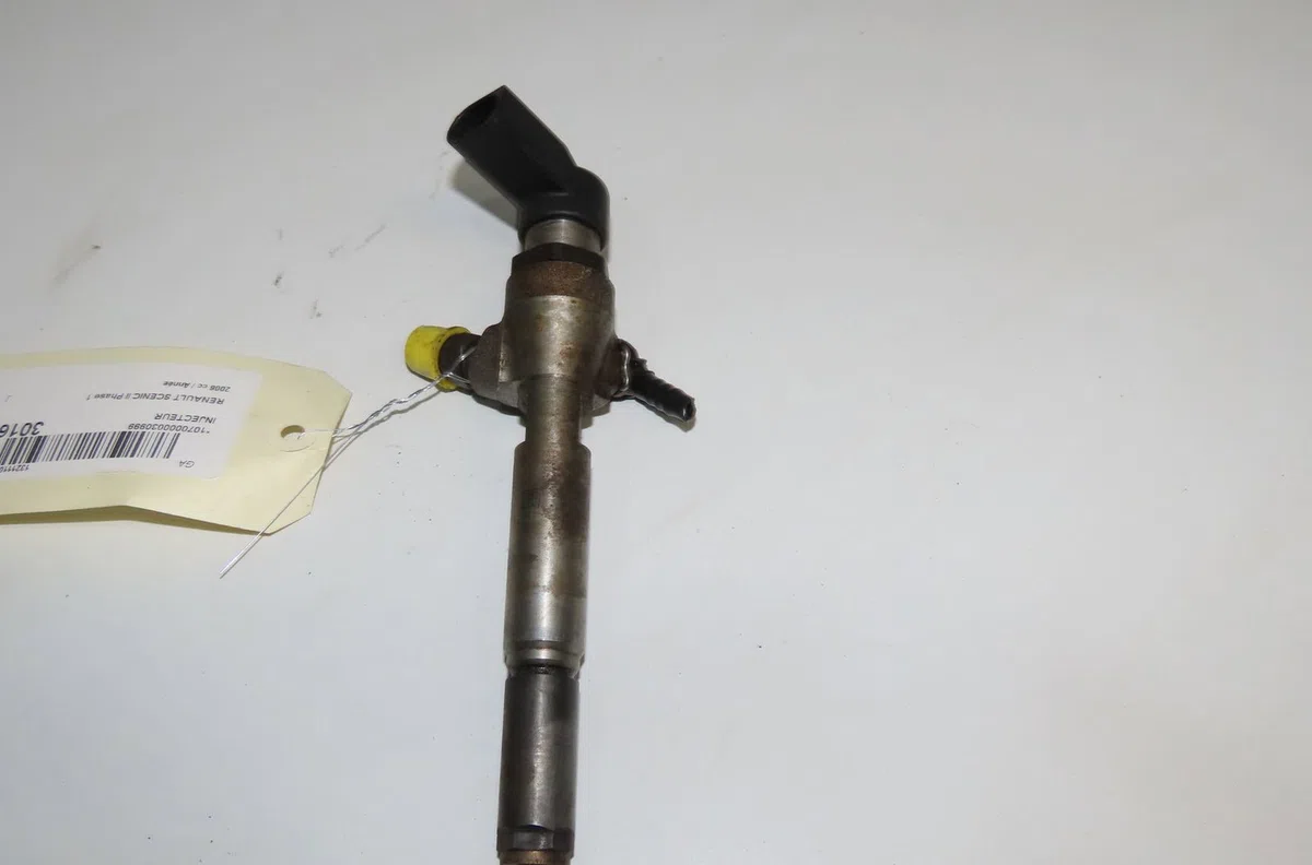 Injecteur RENAULT SCENIC II 2006 occasion
