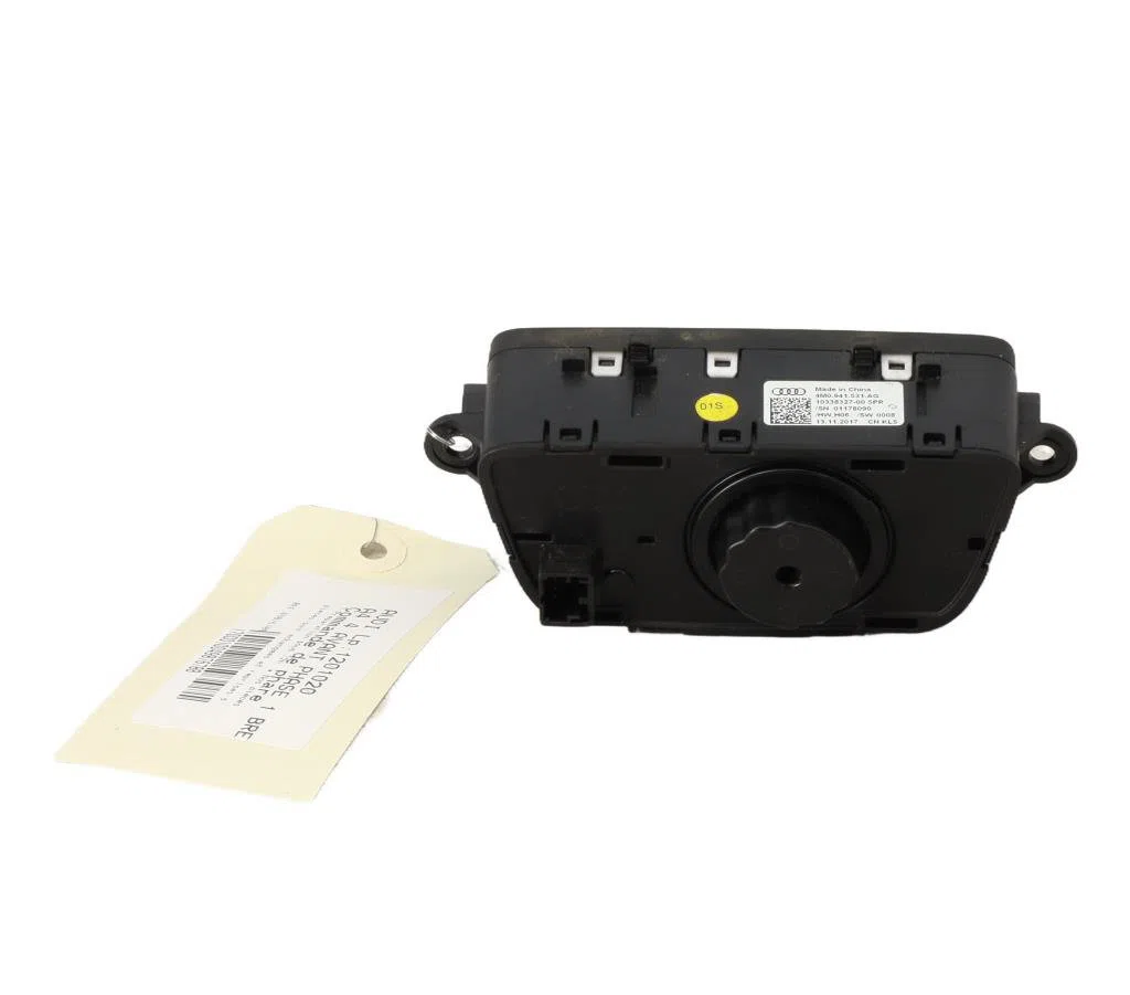 Interrupteur commande de phares Audi A4 B9 Avant (8W5, 8WD) 3.0 tdi quattro (2015-2018) occasion