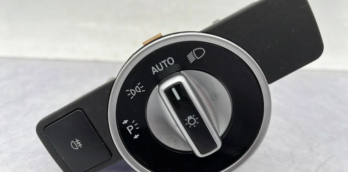 Interrupteur commande de phares MERCEDES CLASSE GLA 156 PHASE 1 occasion