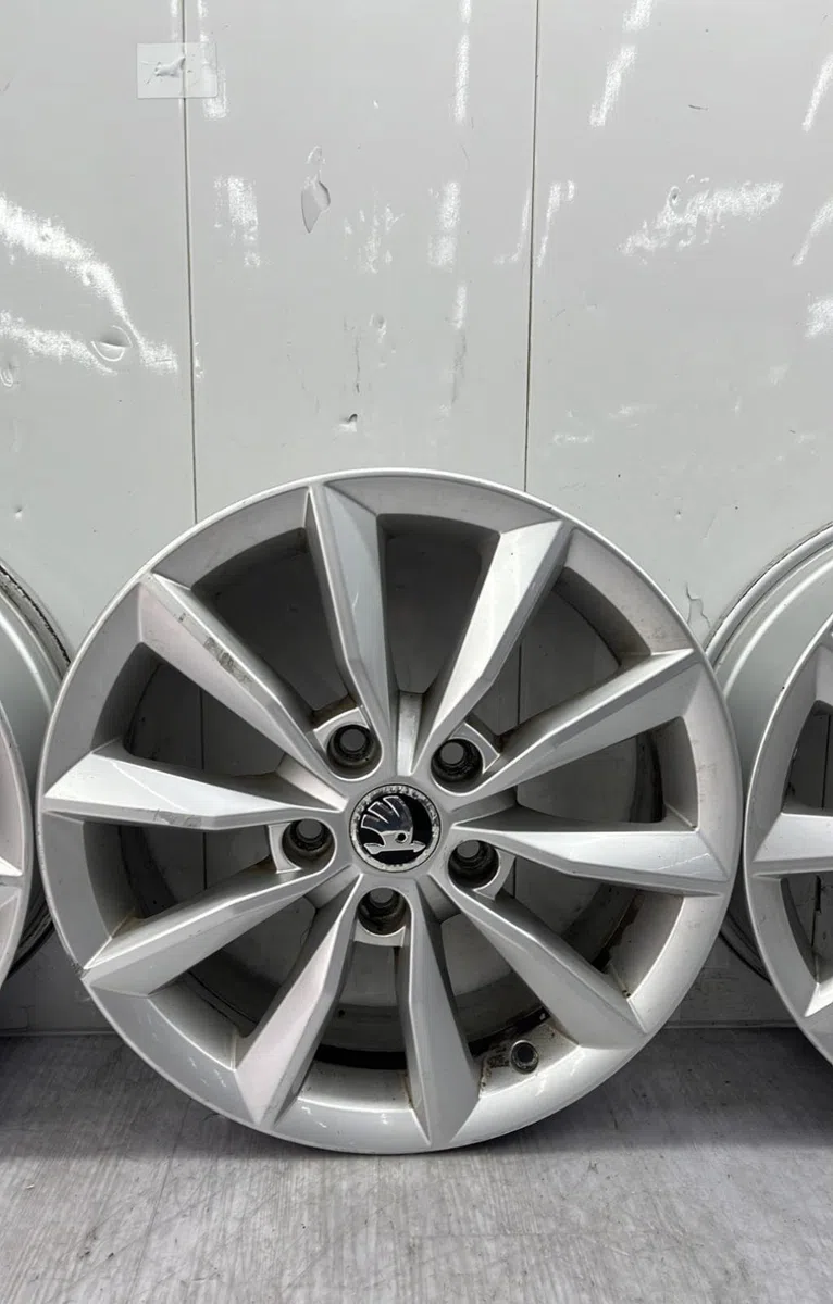 Jante aluminium SKODA OCTAVIA 3 PHASE 1 occasion