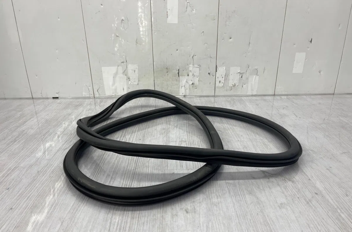 Joint porte avd VOLKSWAGEN POLO 6 PHASE 2 occasion