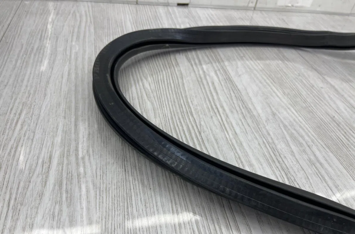 Joint porte avg VOLKSWAGEN POLO 6 PHASE 2 occasion