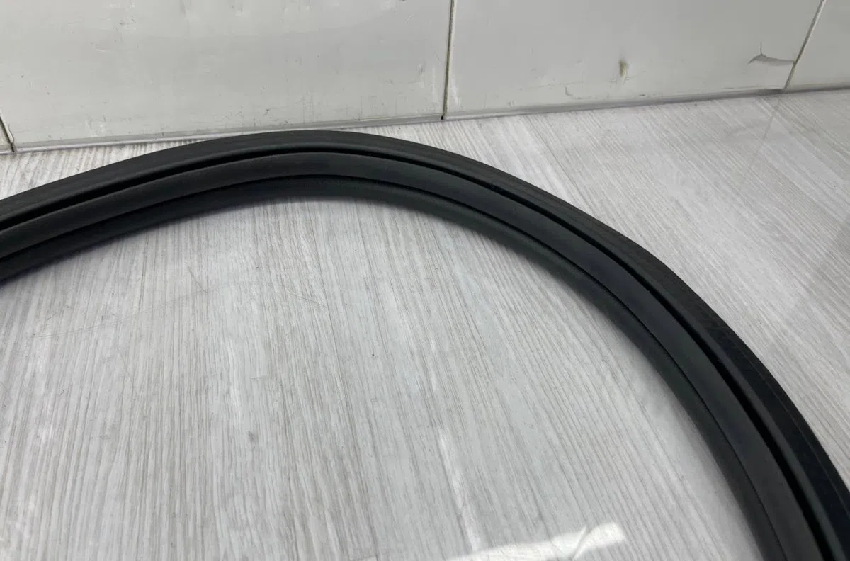 Joint porte avg VOLKSWAGEN POLO 6 PHASE 2 occasion