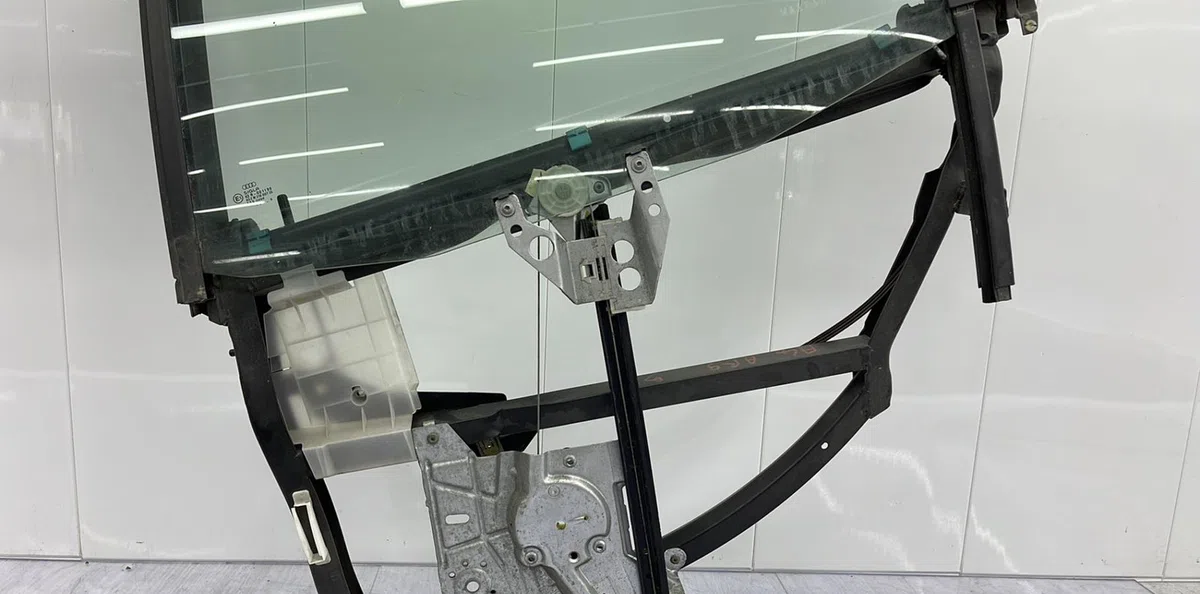 Mecanisme leve-glace arrière gauche AUDI A4 1 PHASE 1 occasion