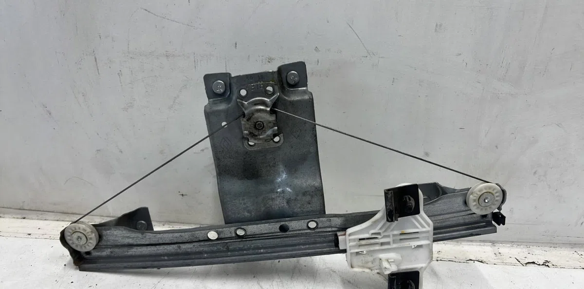 Mecanisme leve-glace arrière gauche RENAULT CLIO 4 PHASE 2 occasion