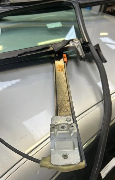 Mecanisme  moteur lève-glace avant droit AUDI A4 2 PHASE 2 occasion