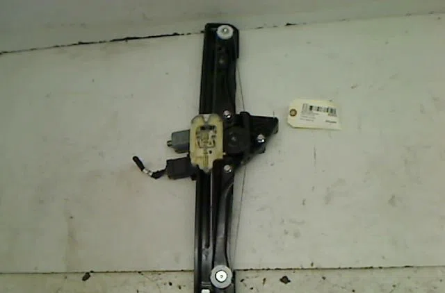 Mecanisme  moteur lève-glace avant droit Citroën C3 AIRCROSS II (2R_, 2C_) 1.2 puretech 110 (2rhnzb, 2rhnzw, 2rhnpx, 2rh
