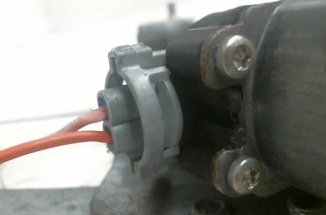 Mecanisme  moteur lève-glace avant droit DACIA LOGAN occasion