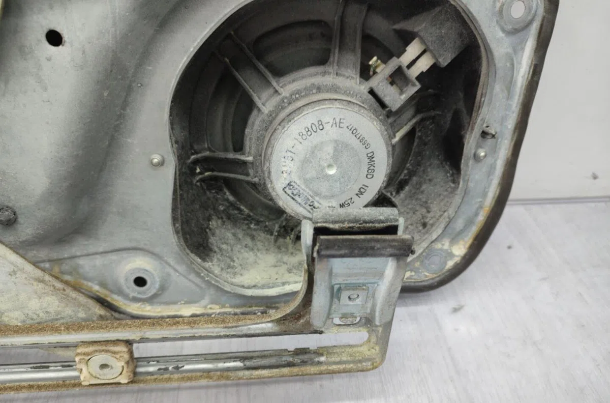 Mecanisme  moteur lève-glace avant droit FORD FOCUS 2 PHASE 1 occasion
