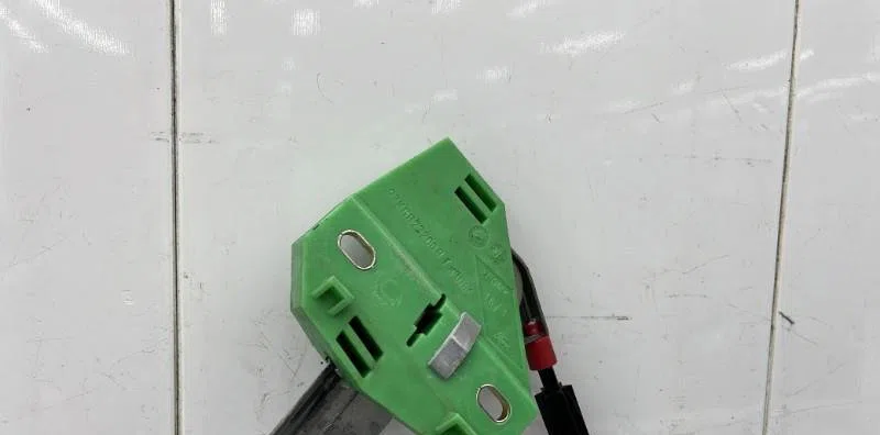 Mecanisme  moteur lève-glace avant droit FORD KA 1 PHASE 1 occasion