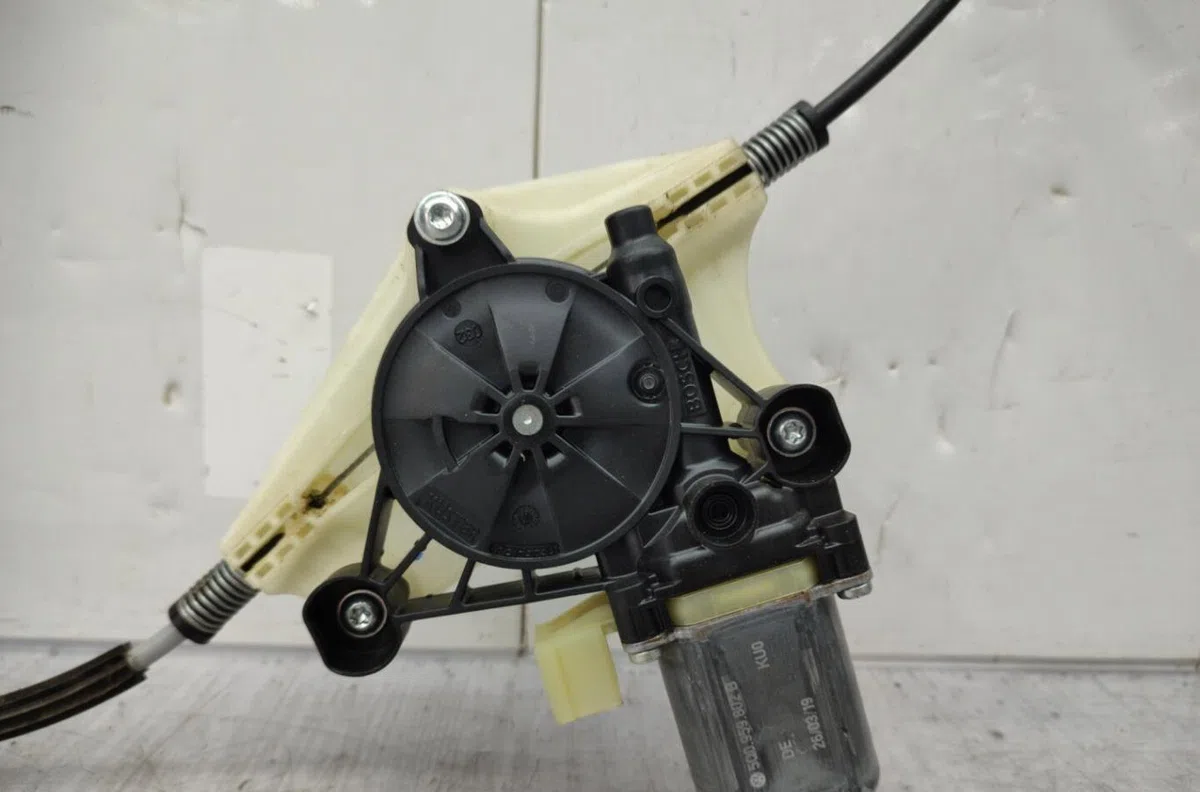 Mecanisme  moteur lève-glace avant droit SEAT LEON 3 PHASE 2 occasion
