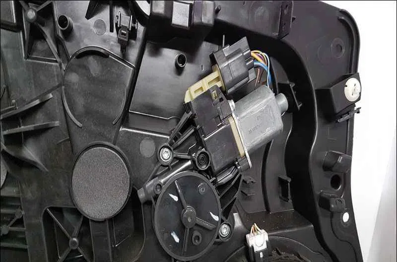 Mecanismemoteur leve-glace avg FORD FIESTA VI occasion