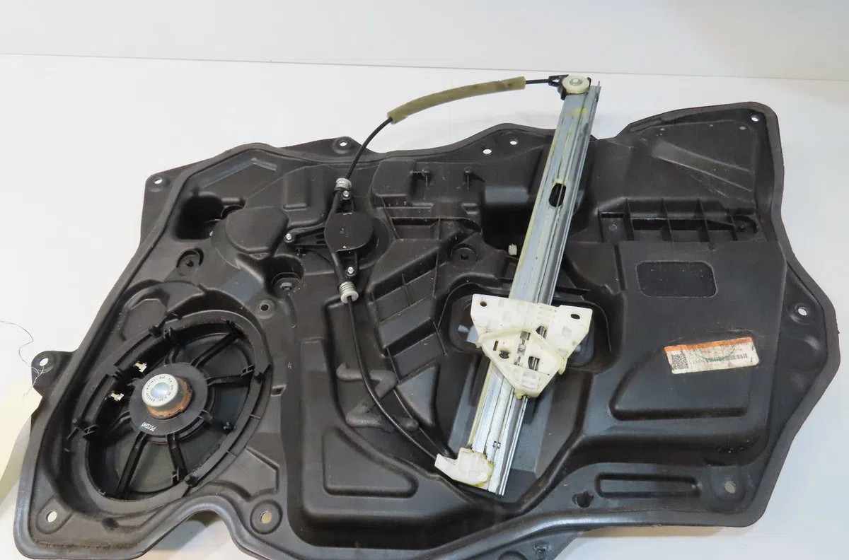 Mecanismemoteur leve-glace avg Mazda 3 (BL) 1.6 mz-cd (bl14) (2008-2013) occasion