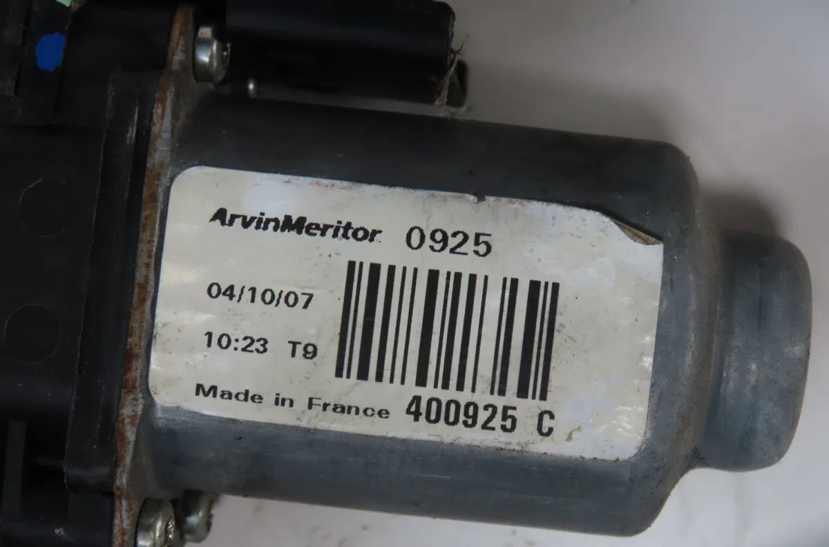 Mecanismemoteur leve-glace avg Nissan NOTE (E11, NE11) 1.6 (2006-2012) occasion