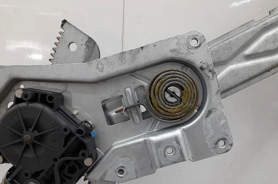 Mecanismemoteur leve-glace avg RENAULT LAGUNA 1 PHASE 1 occasion