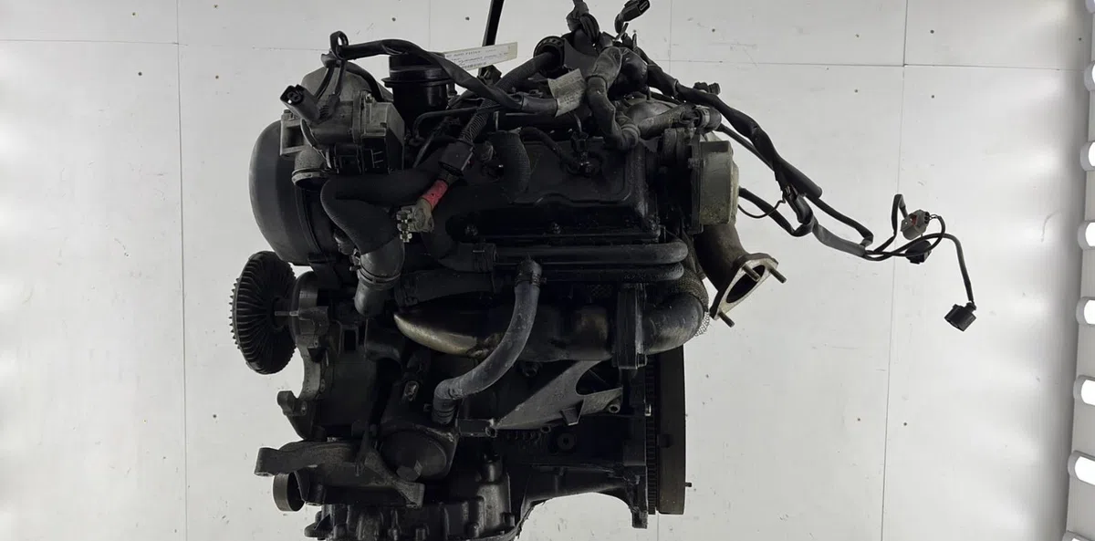 Moteur complet AUDI A4 2 AVANT PHASE 1 BREAK occasion
