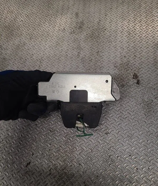 Moteur electrique de hayon-coffre CITROEN C3 2 PHASE 1 occasion