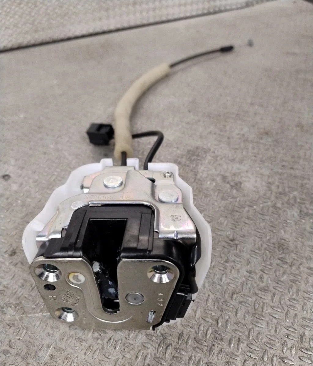 Moteur electrique de hayon-coffre RENAULT MASTER 3  0 occasion