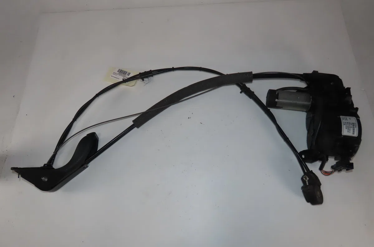 moteur électrique porte coulissante droit  Peugeot 1007 (KM_) 1.6 hdi (2007) occasion