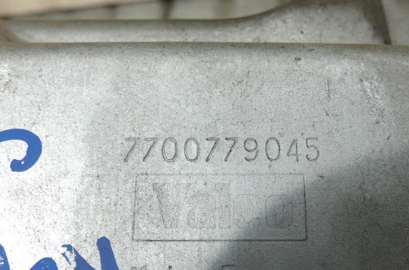 Moteur essuie-glace ar gauche RENAULT R19 PHASE 2 occasion
