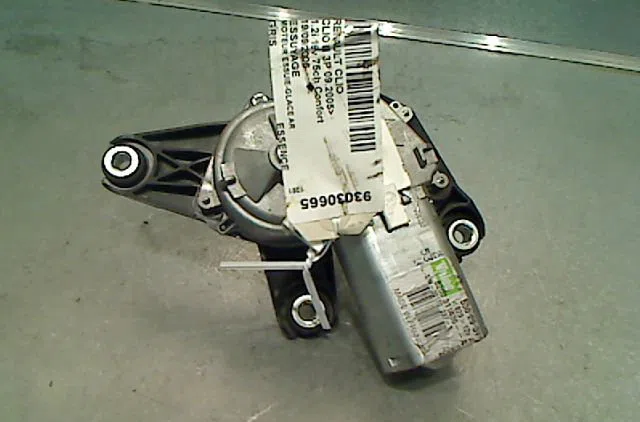 Moteur essuie-glace arrière RENAULT CLIO 2006 occasion