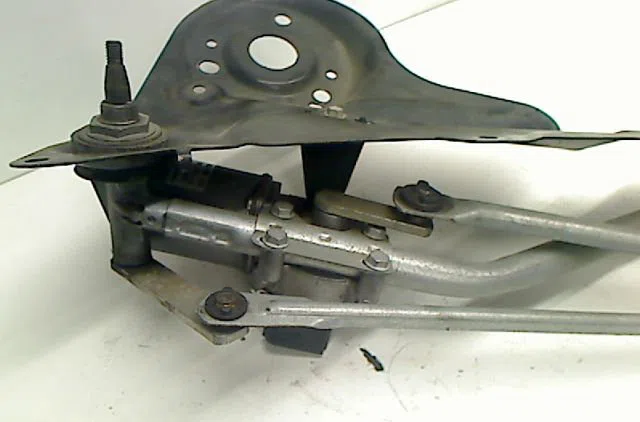 Moteur essuie-glace avant FORD FIESTA occasion