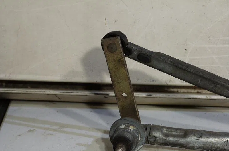 Moteur essuie-glace avant RENAULT R9 occasion