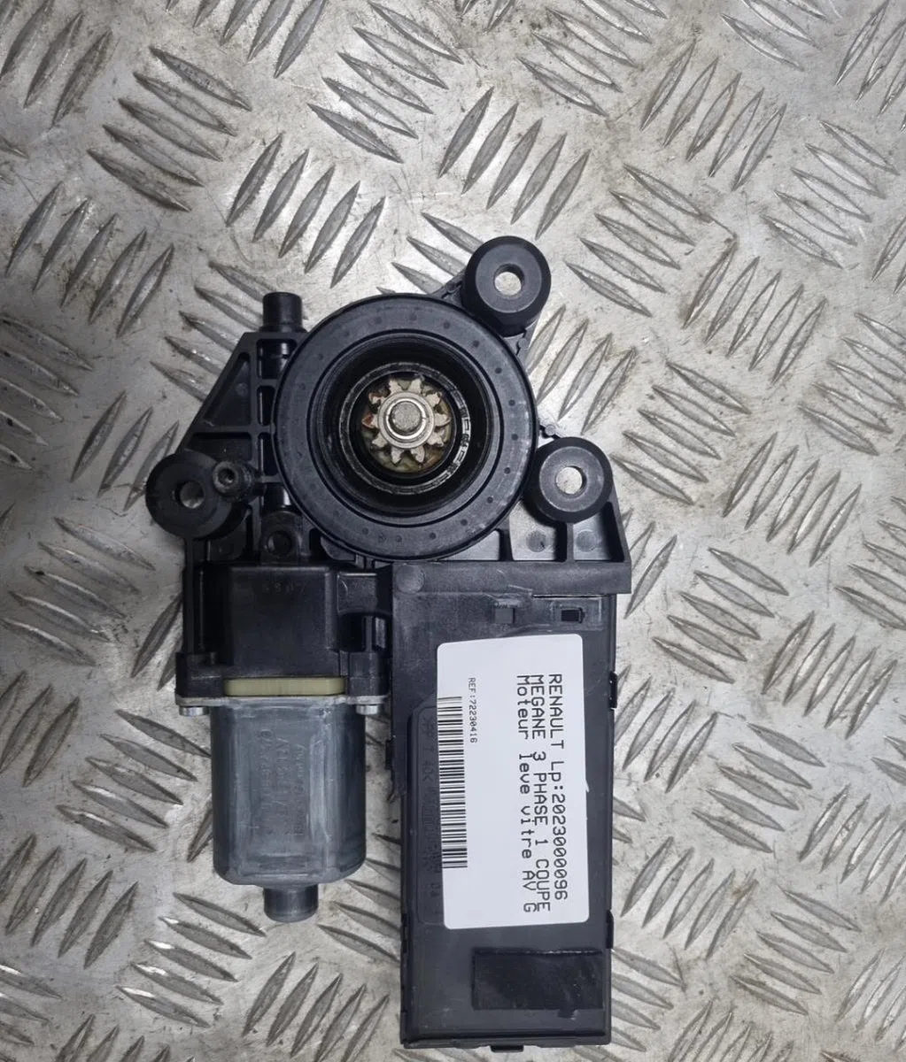 Moteur leve-vitre avg RENAULT MEGANE 3 PHASE 1 COUPE occasion