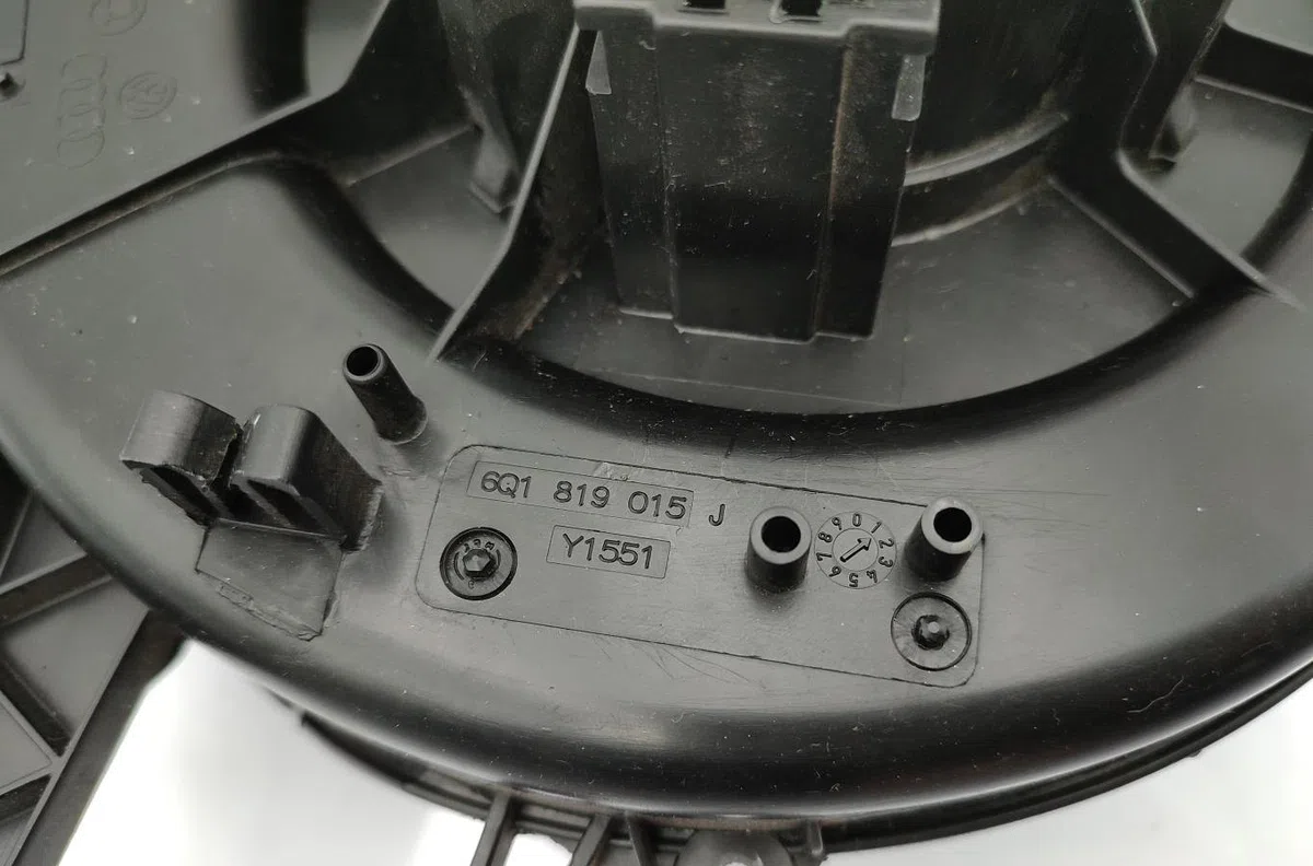 Moteur ventilateur chauffage AUDI A1 1 PHASE 1 occasion