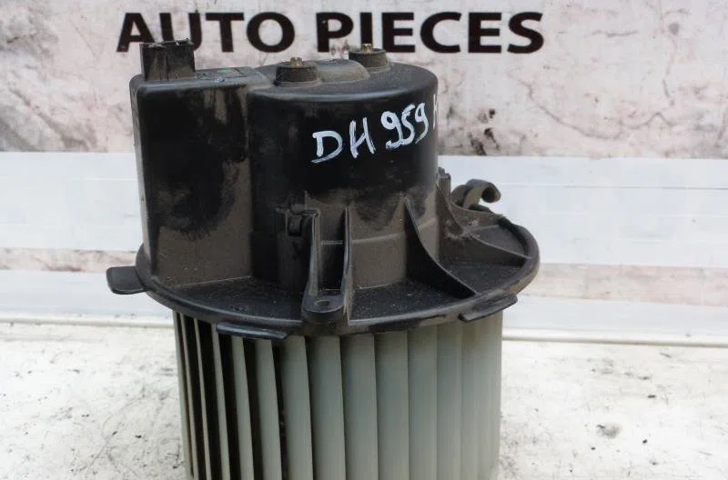 Moteur ventilateur chauffage PEUGEOT 307 PHASE 1 occasion