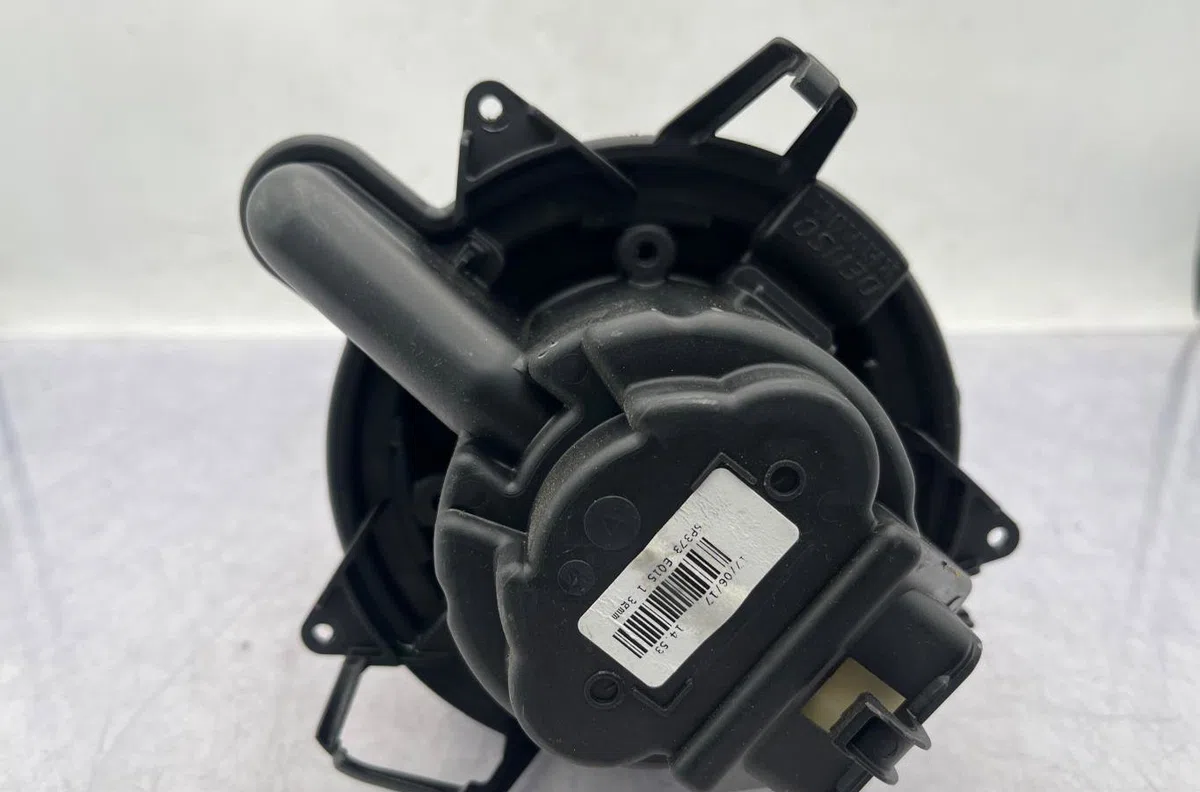 Moteur ventilateur chauffage RENAULT CAPTUR 1 PHASE 2 occasion