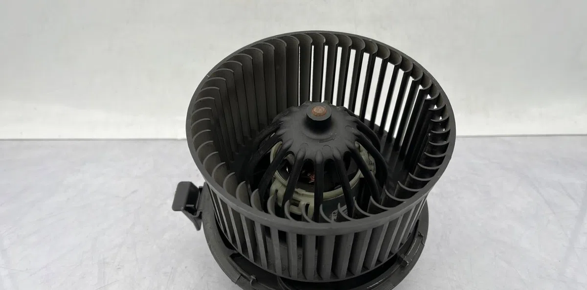 Moteur ventilateur chauffage RENAULT TWINGO 2 PHASE 1 occasion