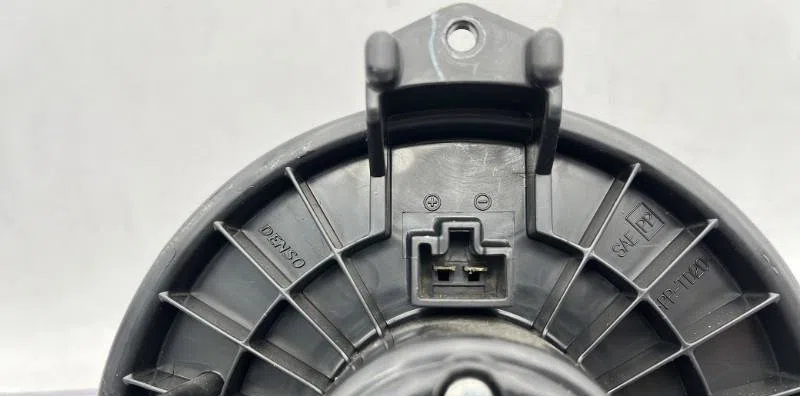 Moteur ventilateur chauffage SUZUKI SWIFT 3 occasion