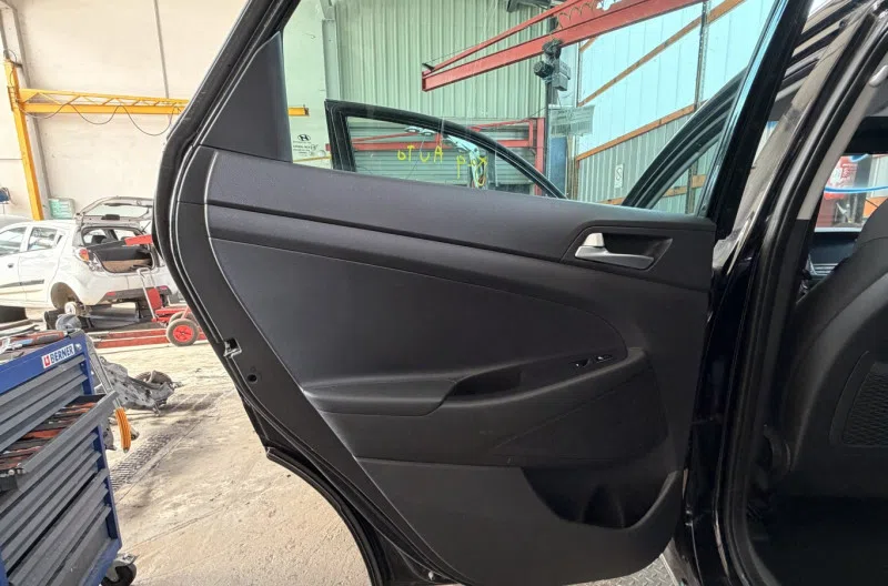 Panneau de porte arriere gauche pour HYUNDAI TUCSON 2 PHASE 1