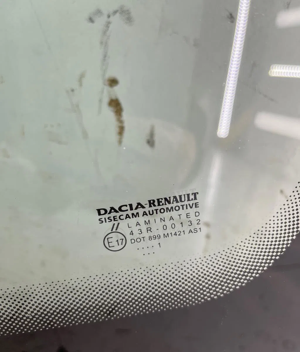 Pare-brise DACIA DUSTER 2 SOCIETE PHASE 1 occasion