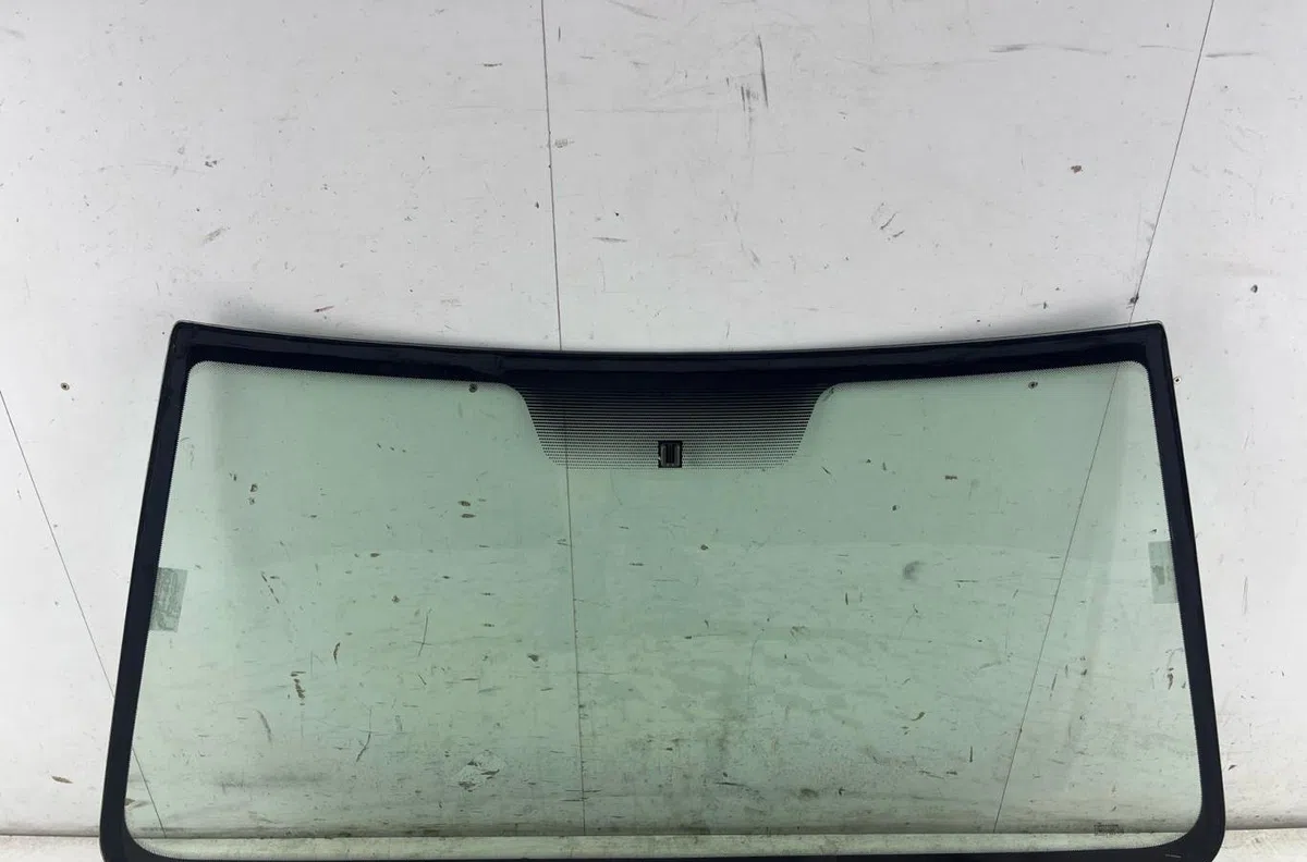 Pare-brise PEUGEOT 106 PHASE 2 occasion