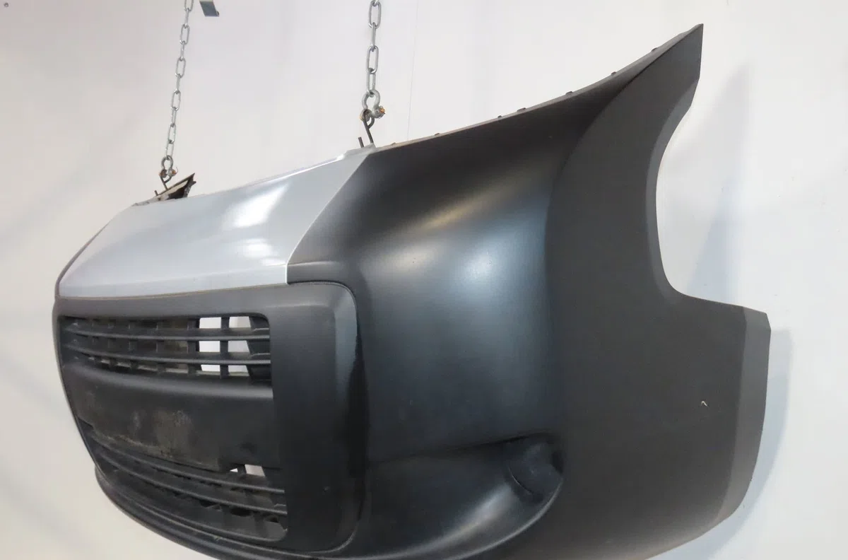 Pare-choc avant Citroen NEMO Monospace 1.4 (2009) occasion