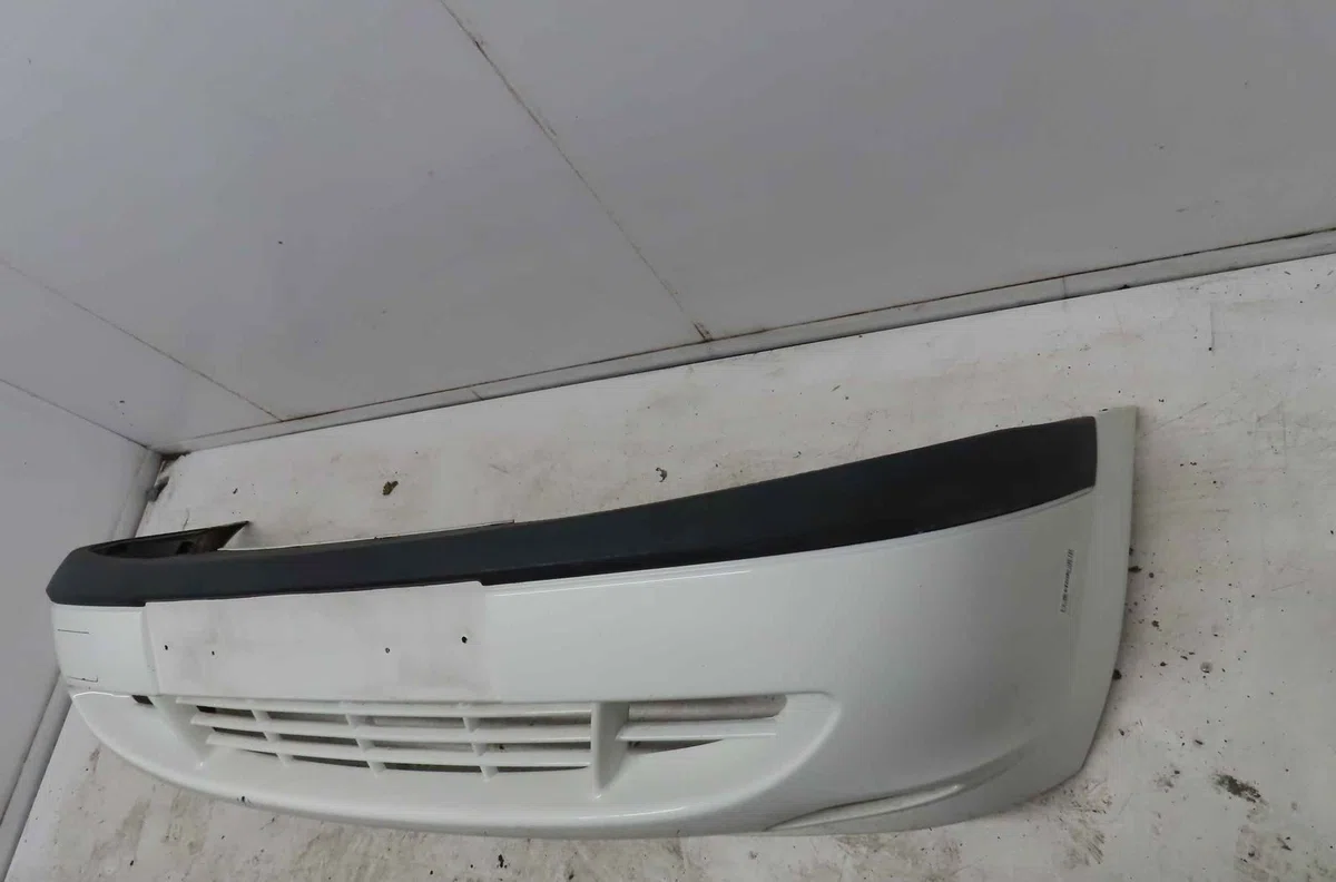 Pare-choc avant FORD FIESTA IV occasion