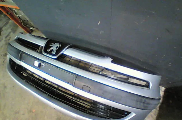 Pare-choc avant Peugeot 807 (EB_) 2.2 hdi (2002) occasion
