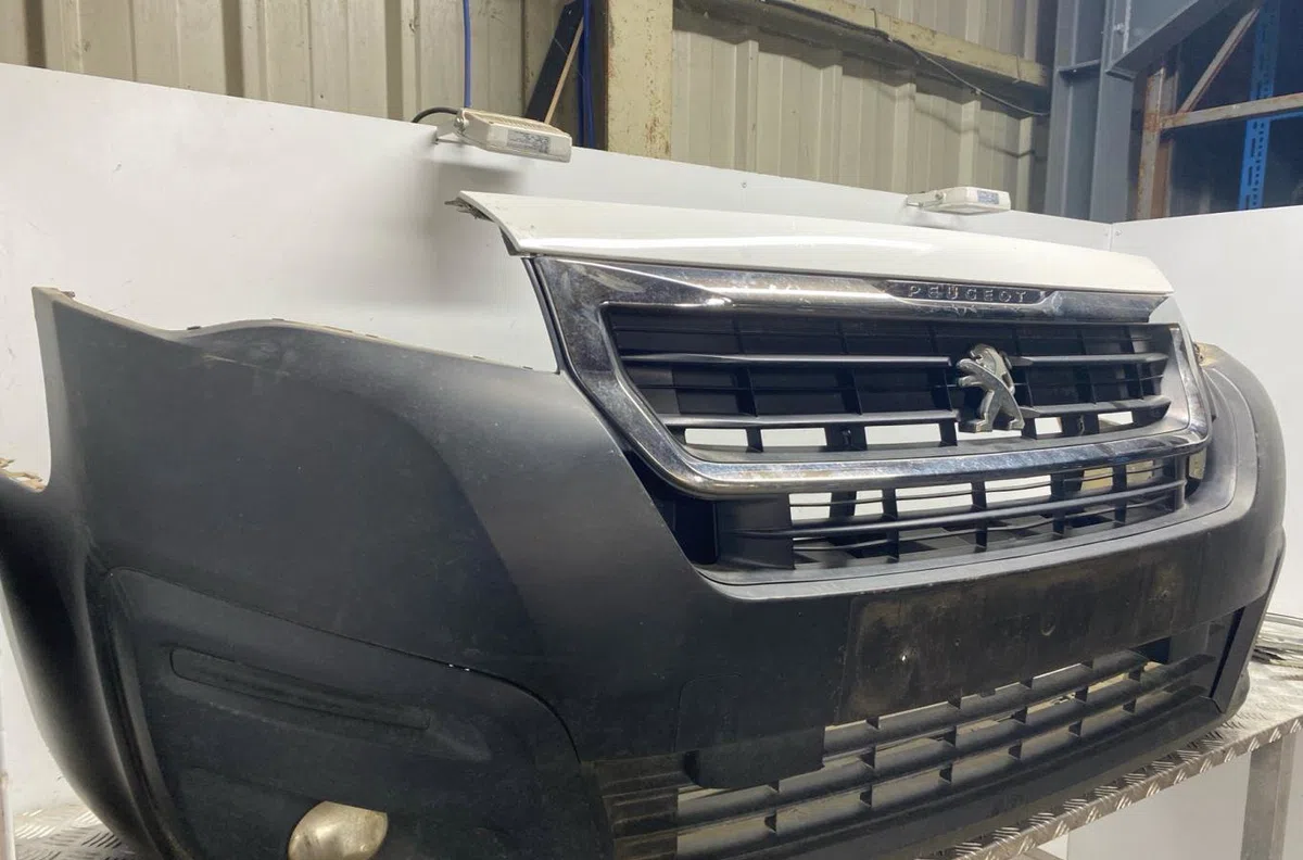 Pare-choc avant PEUGEOT PARTNER 2 PHASE 3 occasion