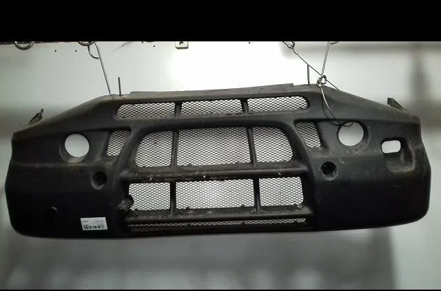 Pare-choc avant Piaggio PORTER Camion plate-forme-Châssis 1.3 16v (1998-2010) occasion