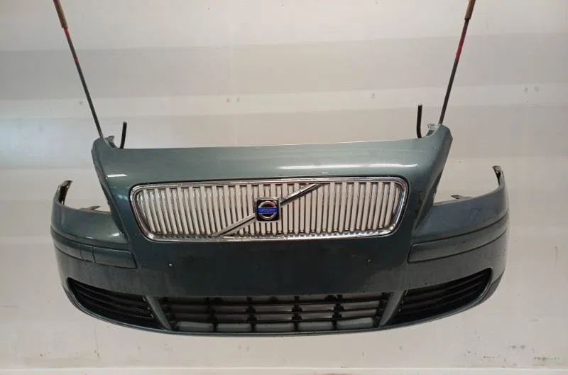 Pare-choc avant VOLVO V 50 PHASE 1 BREAK occasion